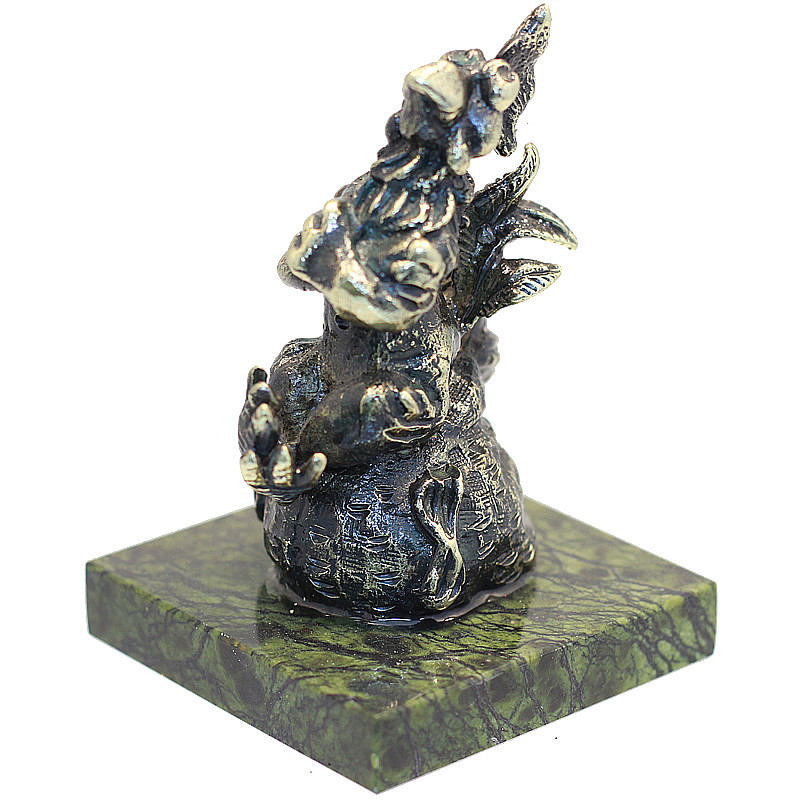 Петух на мешке с деньгами Петух на мешке с деньгами